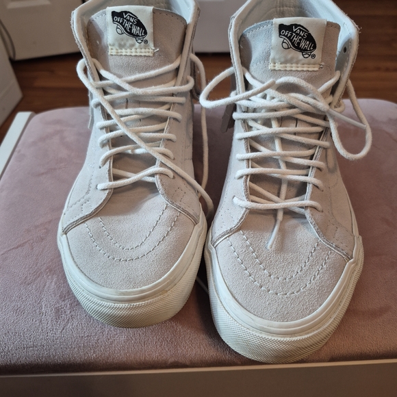 Vans Sk8 Moccasin Fringe High Top Sneaker - Picture 1 of 4